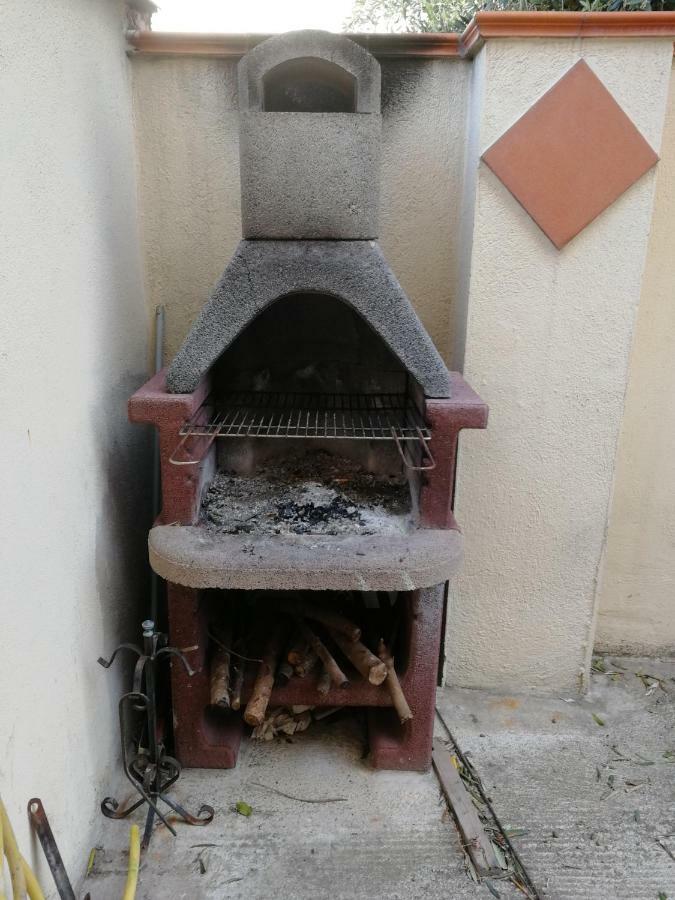 Mussilimbrosu Appartement Tortolì Buitenkant foto