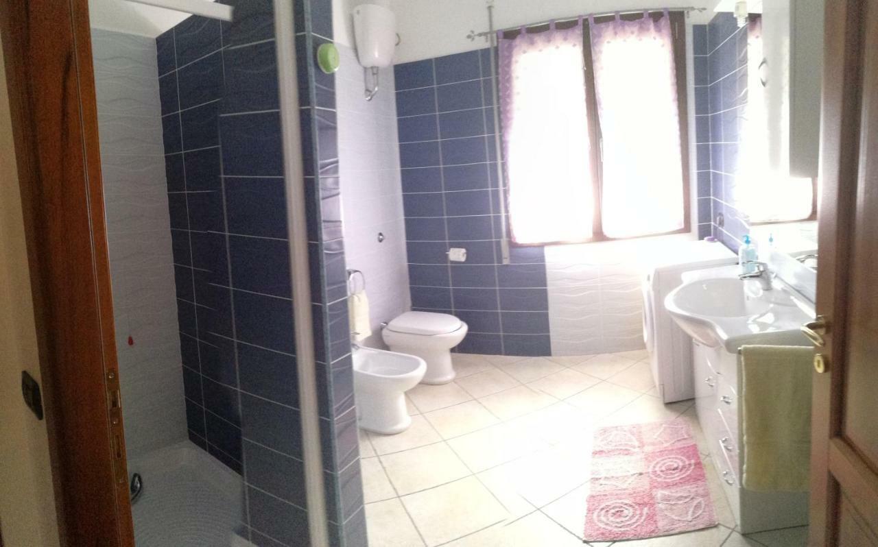 Mussilimbrosu Appartement Tortolì Buitenkant foto